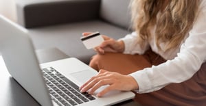 adult-woman-ready-buy-online-with-credit-card
